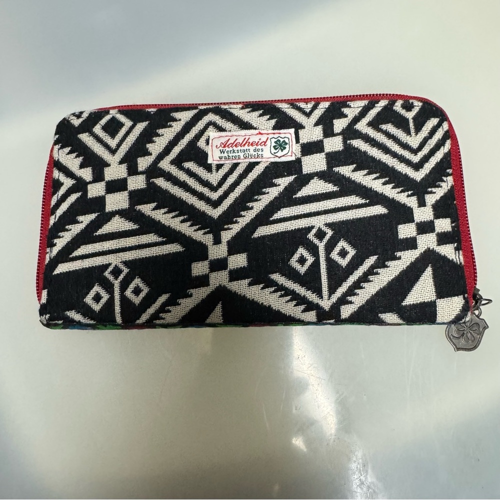 Adelheid Black and White Geometric Wallet Folk Felt Heart